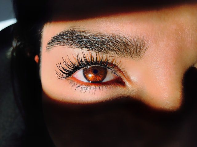 How To Create A Feminine Eyebrow Shape 1 Feminine Eyebrow